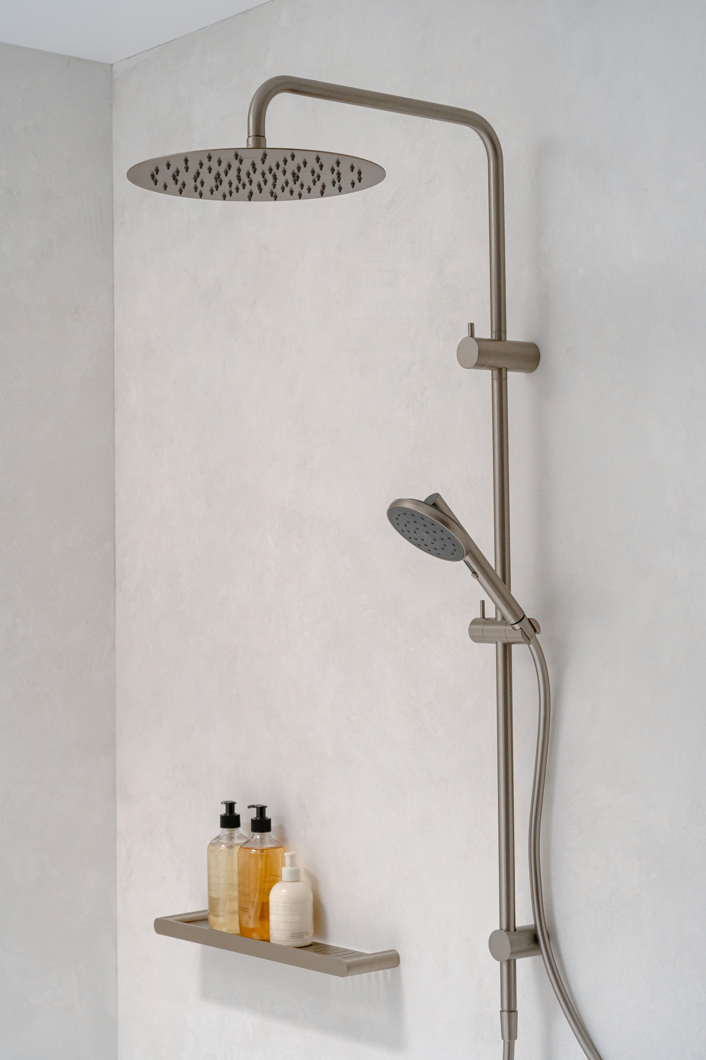 Urbane Collection Showers with Vjet® Technology