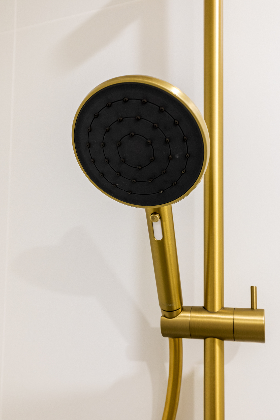 Urbane Collection Showers with Vjet® Technology