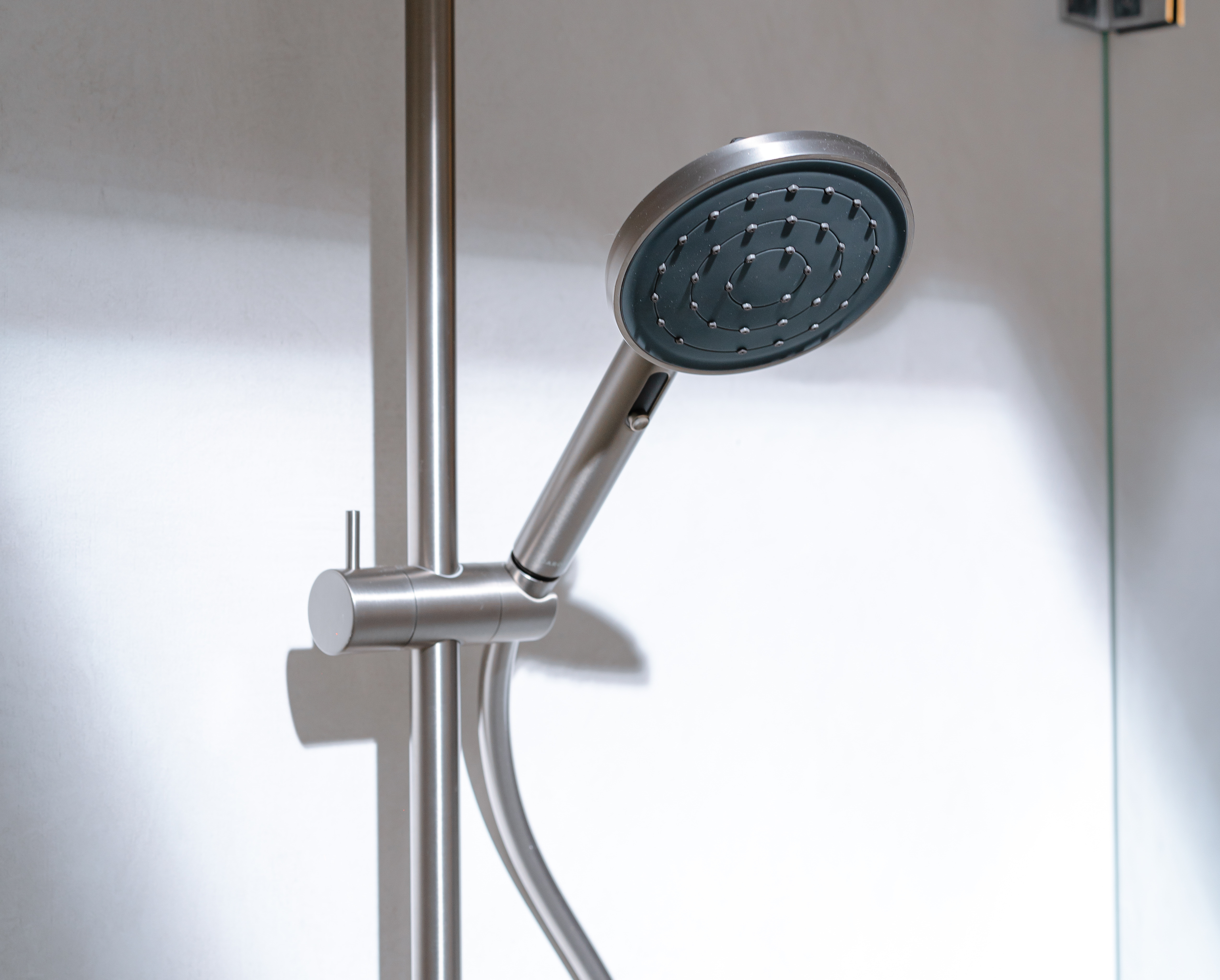 Urbane Collection Showers with Vjet® Technology